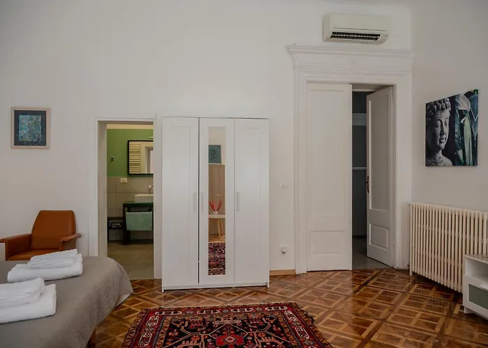 Pensjonat Da Noi A Triest